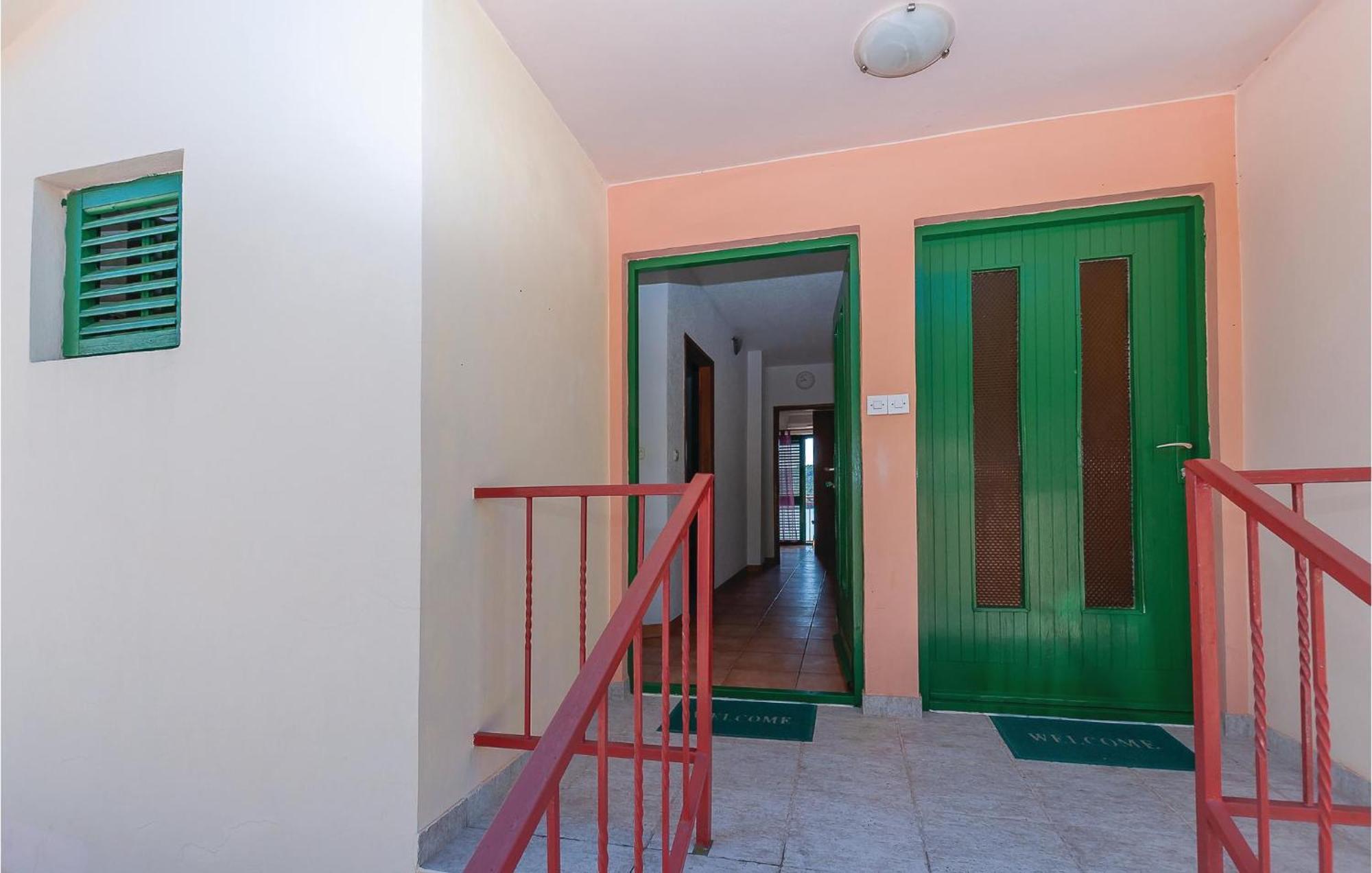 Gorgeous Apartment In Tisno With Kitchen エクステリア 写真