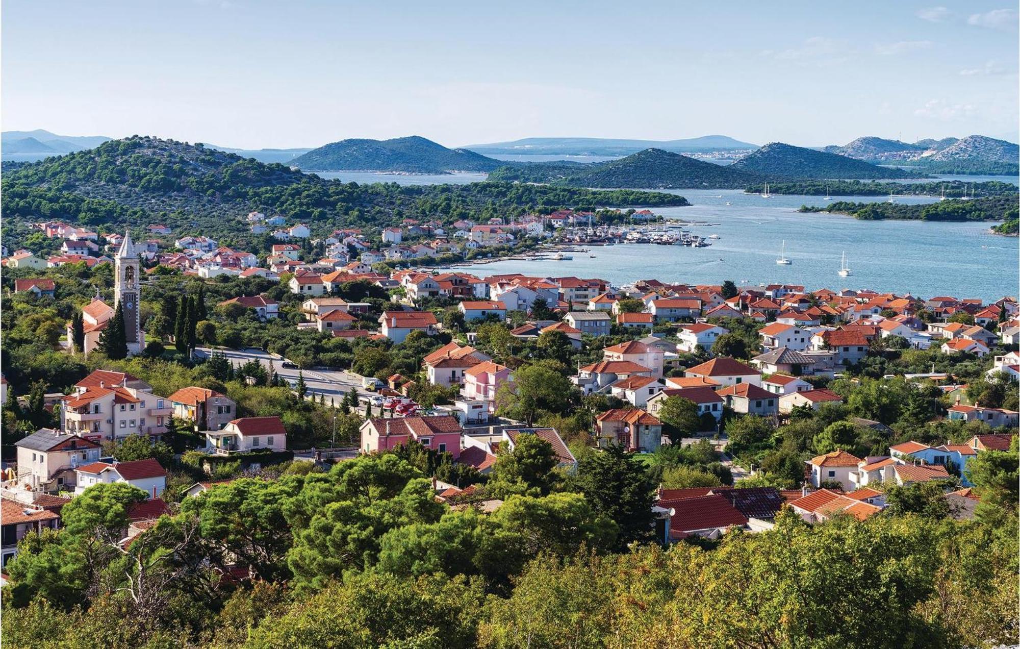 Gorgeous Apartment In Tisno With Kitchen エクステリア 写真