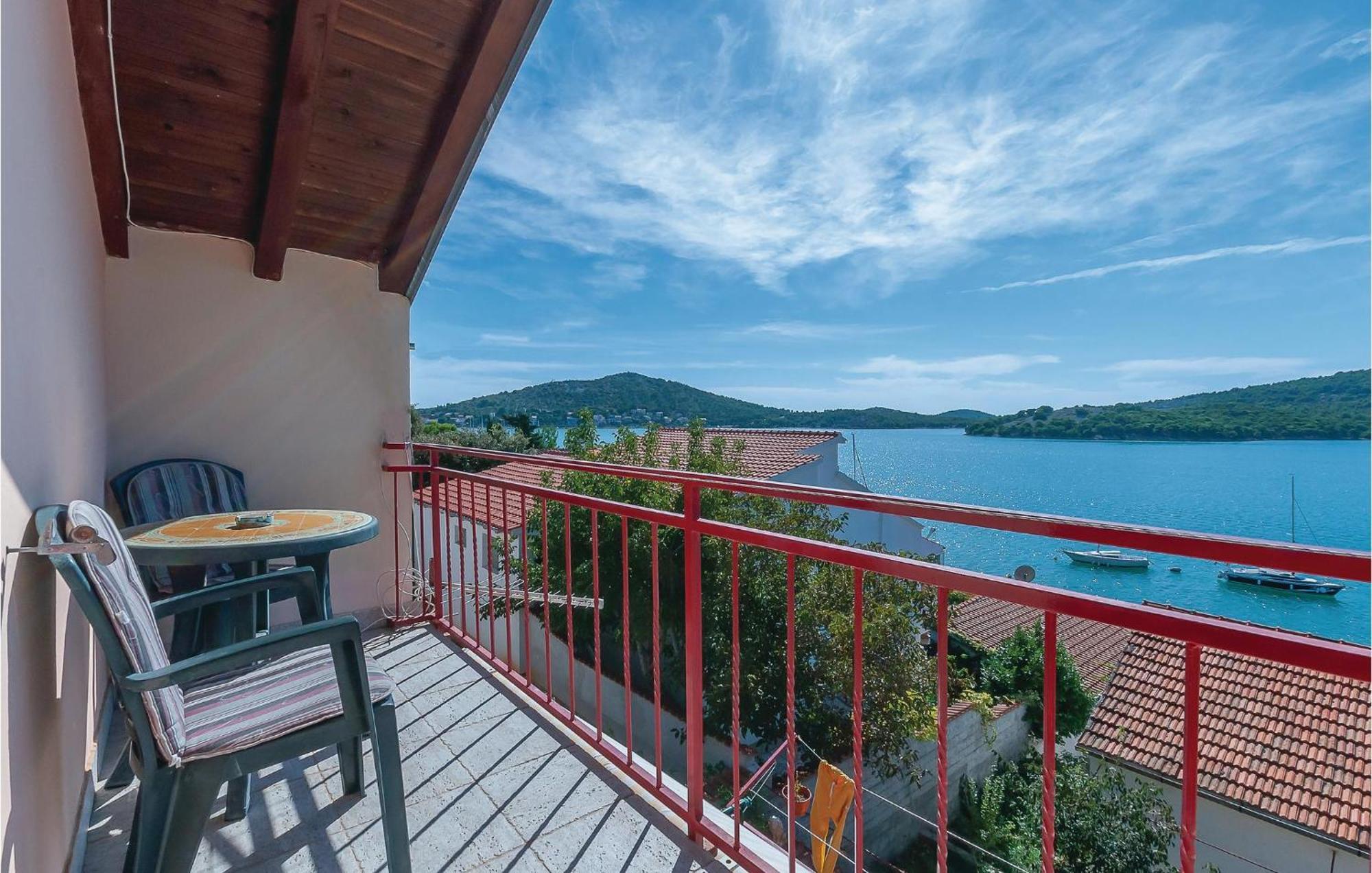 Gorgeous Apartment In Tisno With Kitchen エクステリア 写真